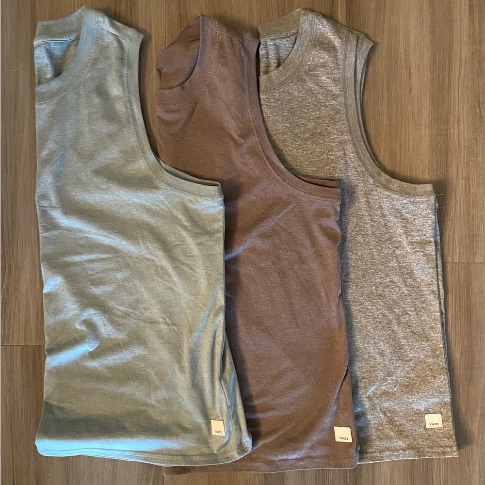 Vuori Energy long Tank Top lot of 3 M
